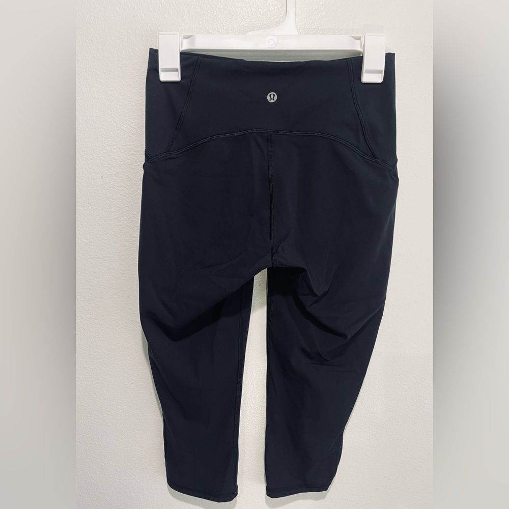 Lululemon cropped leggings black activewear casual summer Women’s 6